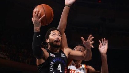  特雷杨52分老鹰加时胜黄蜂  