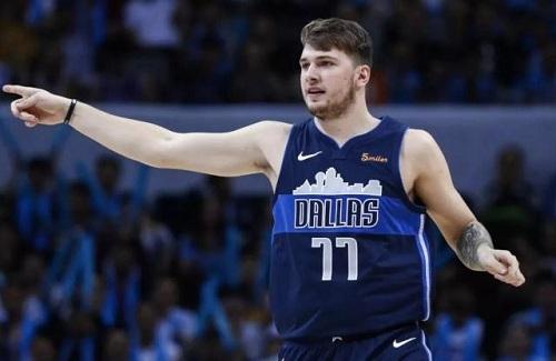  东契奇末节爆发独行侠险胜太阳