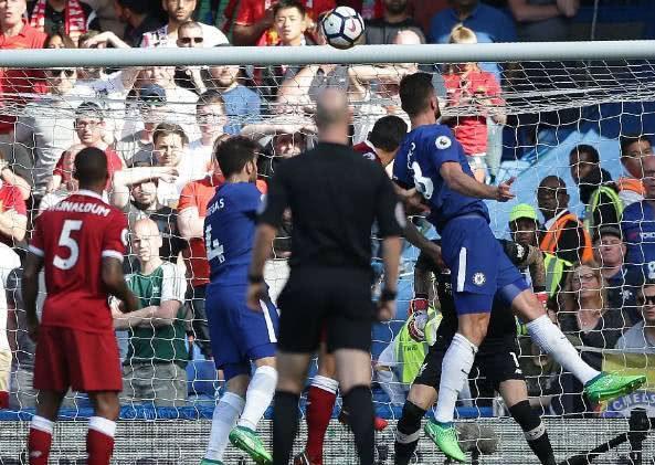  格伊头球攻门得手，水晶宫主场力克切尔西